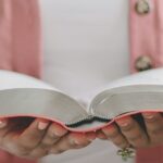 mujeres-jovenes-de-la-biblia-ejemplos-de-fe-y-valentia